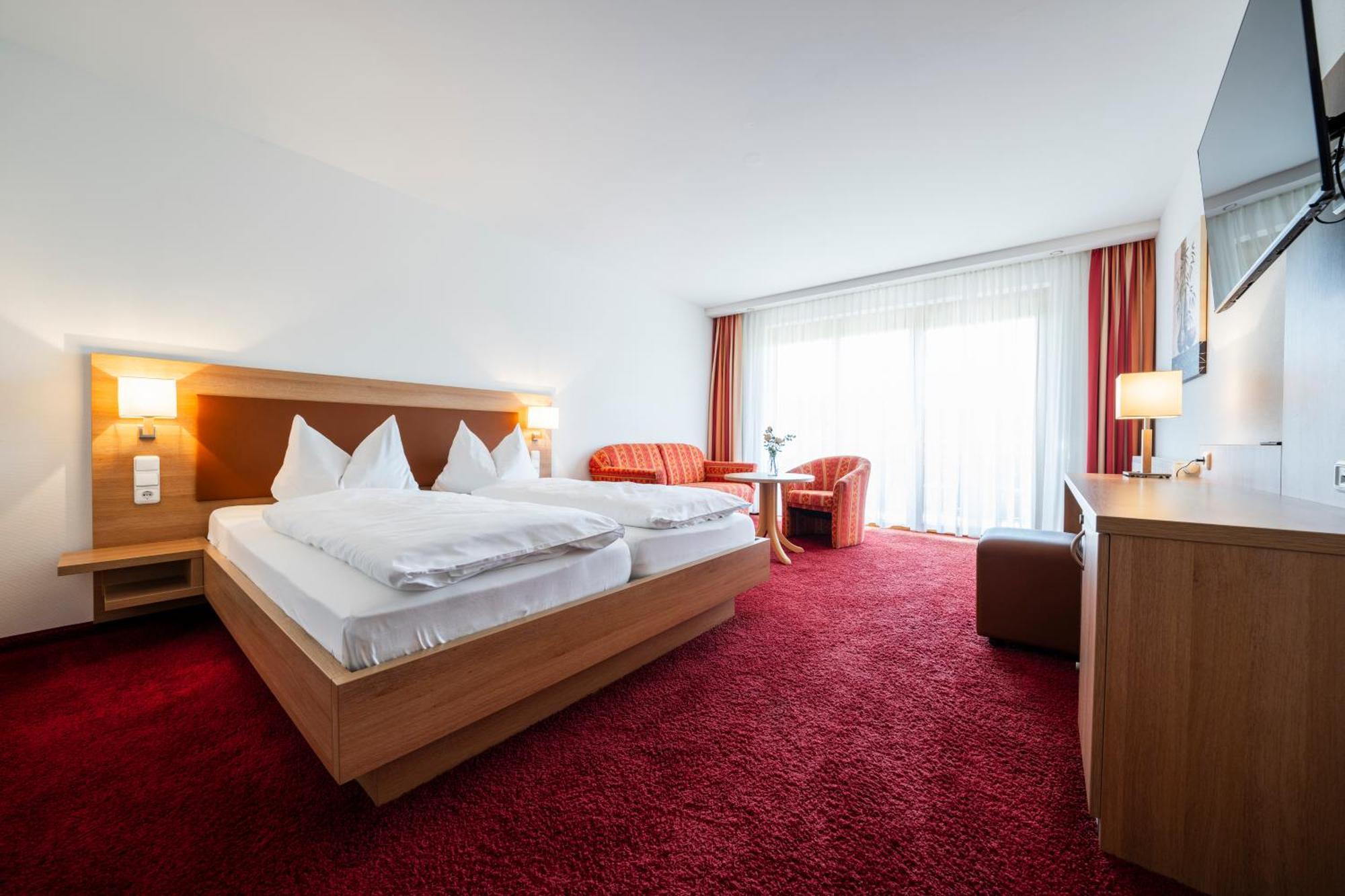 Hotel-Gasthof Rose オーバーキルヒ エクステリア 写真